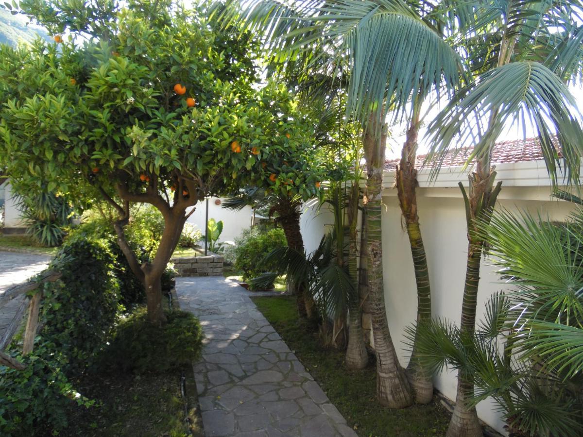 Villa Bianca Кастеламаре ди Стабия Екстериор снимка