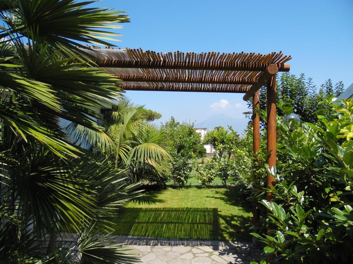 Villa Bianca Кастеламаре ди Стабия Екстериор снимка