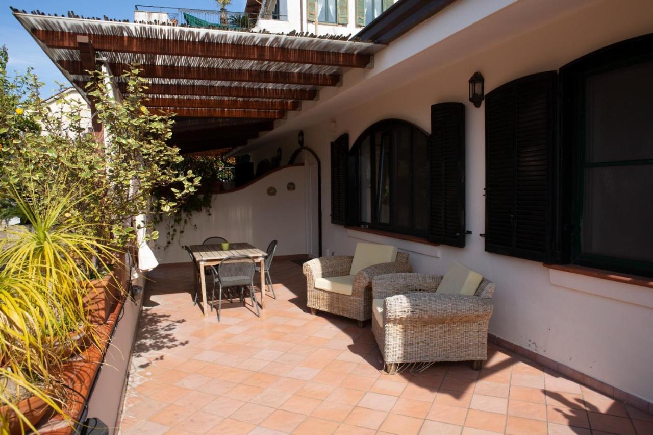 Villa Bianca Кастеламаре ди Стабия Екстериор снимка
