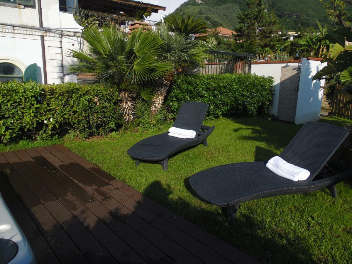 Villa Bianca Кастеламаре ди Стабия Екстериор снимка